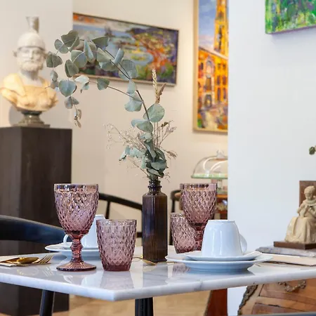 Pries Homes - Center * Malaga