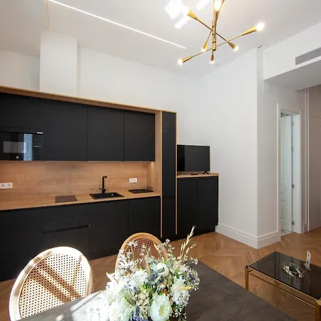 Apartament Pries Homes - Center *