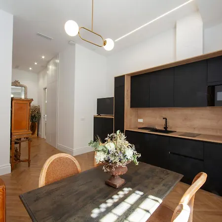 Pries Homes - Center Apartament *